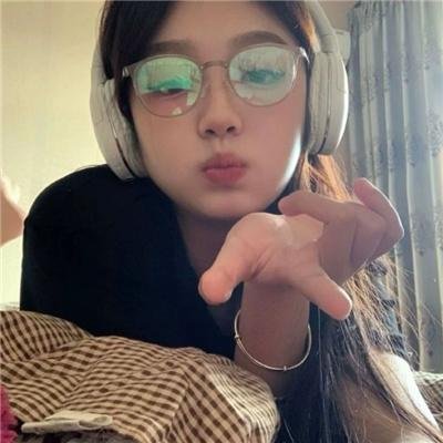 023档案 海报